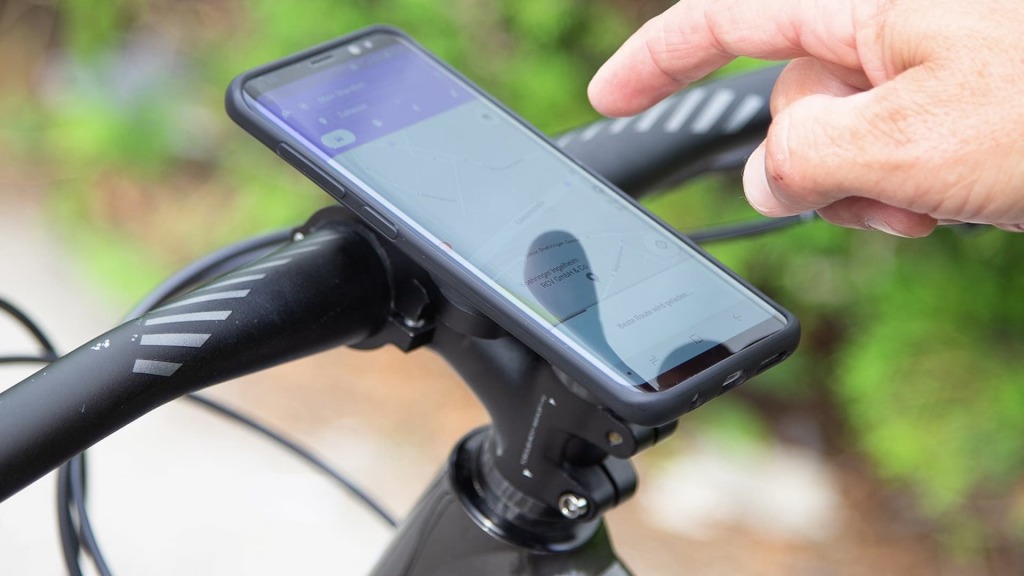 uchwyt na telefon do roweru wykorzystany w praktyce