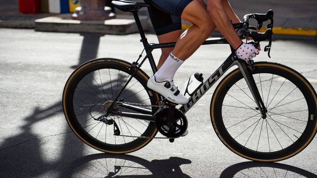 Test butów rowerowych XLC CB R09 2 Buty rowerowe XLC CB R09 ukazane z bocznego profilu